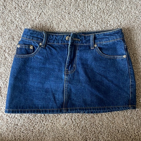Edikted Spencer Low Rise Denim Skirt - Picture 3 of 5